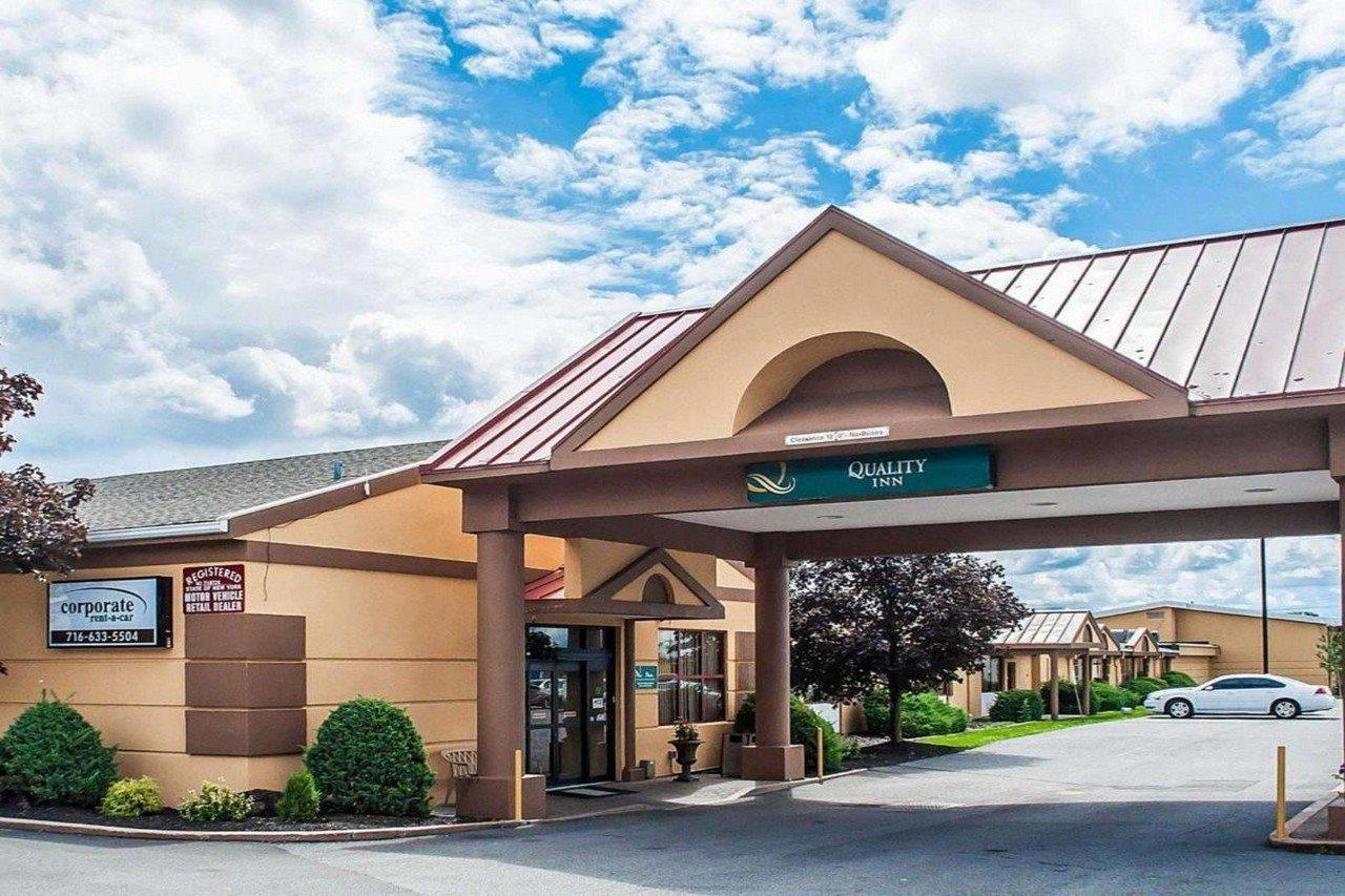 Quality Inn Buffalo Airport Cheektowaga Esterno foto