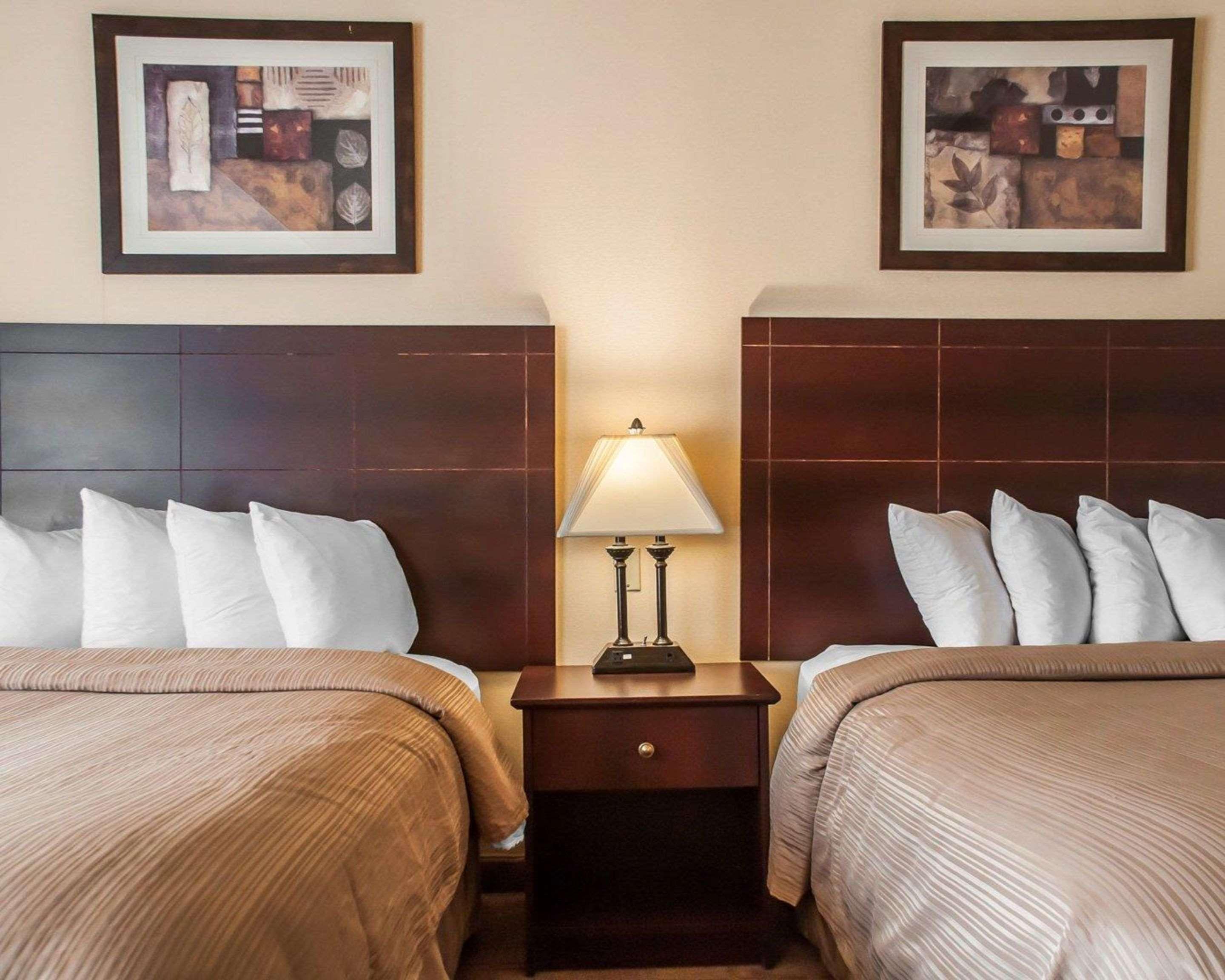 Quality Inn Buffalo Airport Cheektowaga Esterno foto
