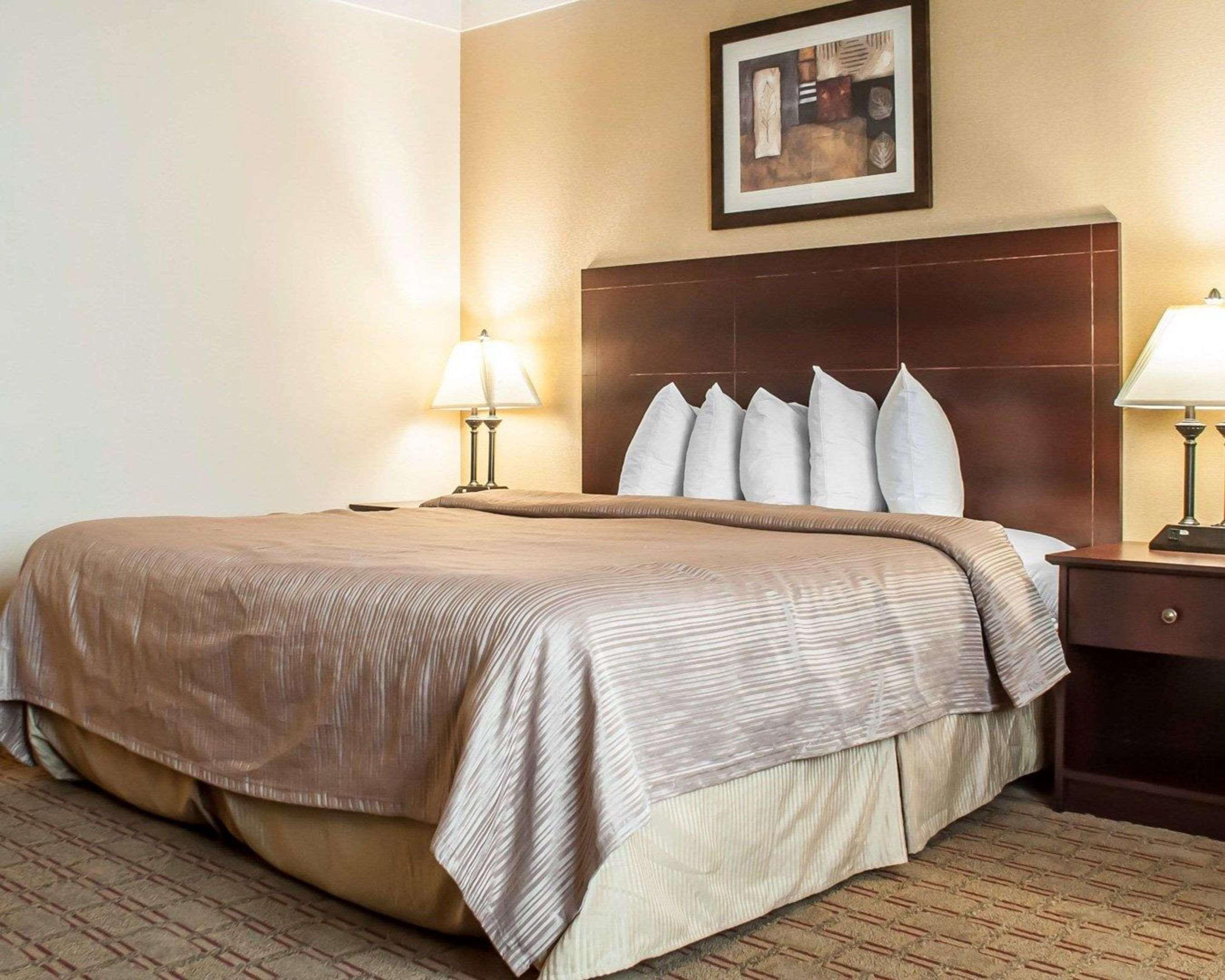 Quality Inn Buffalo Airport Cheektowaga Esterno foto