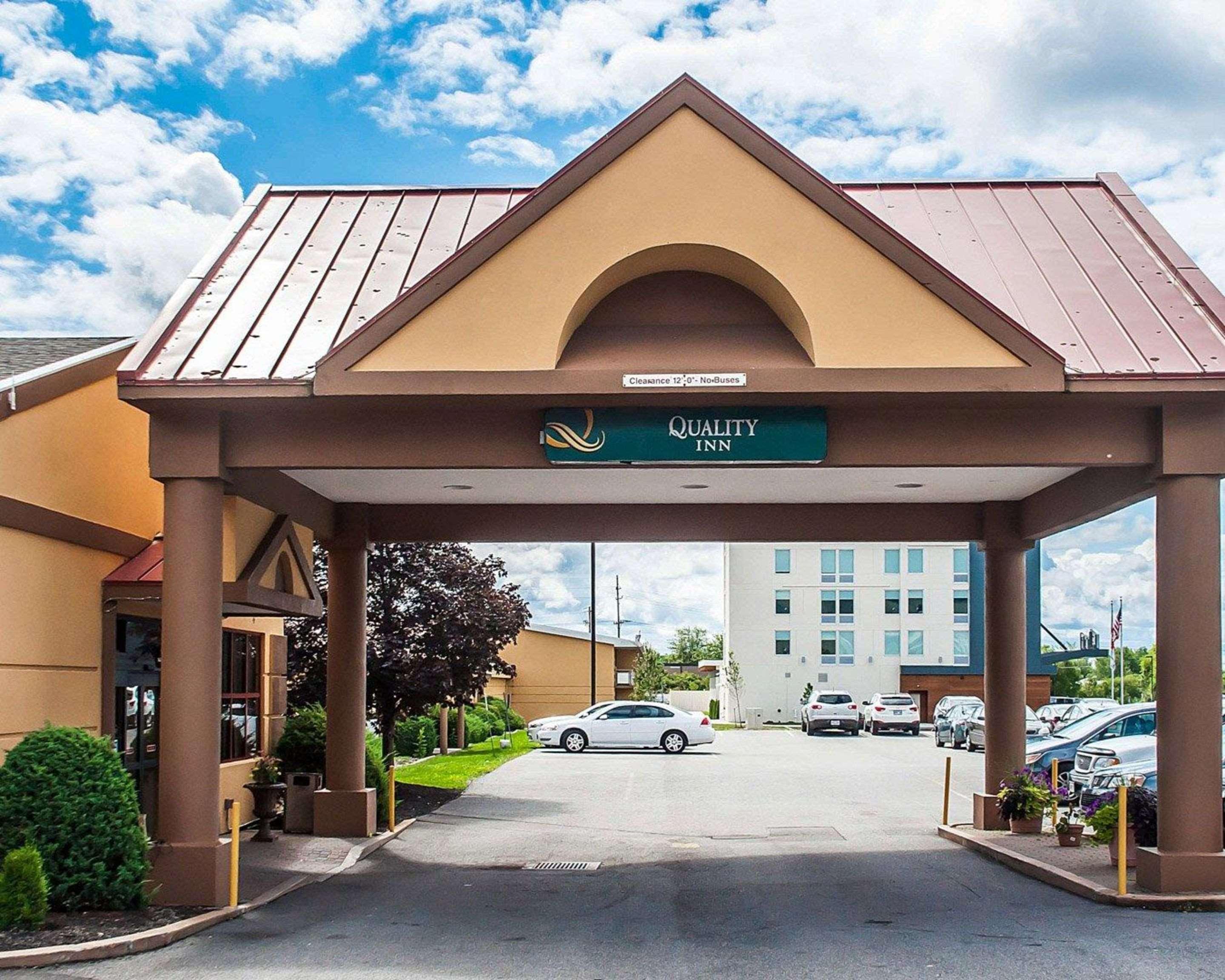 Quality Inn Buffalo Airport Cheektowaga Esterno foto