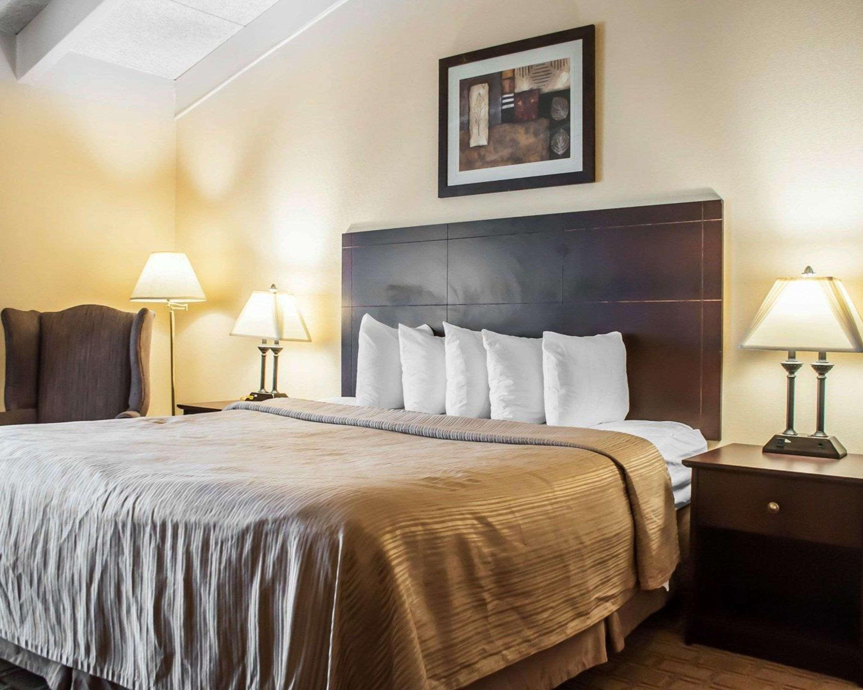 Quality Inn Buffalo Airport Cheektowaga Esterno foto