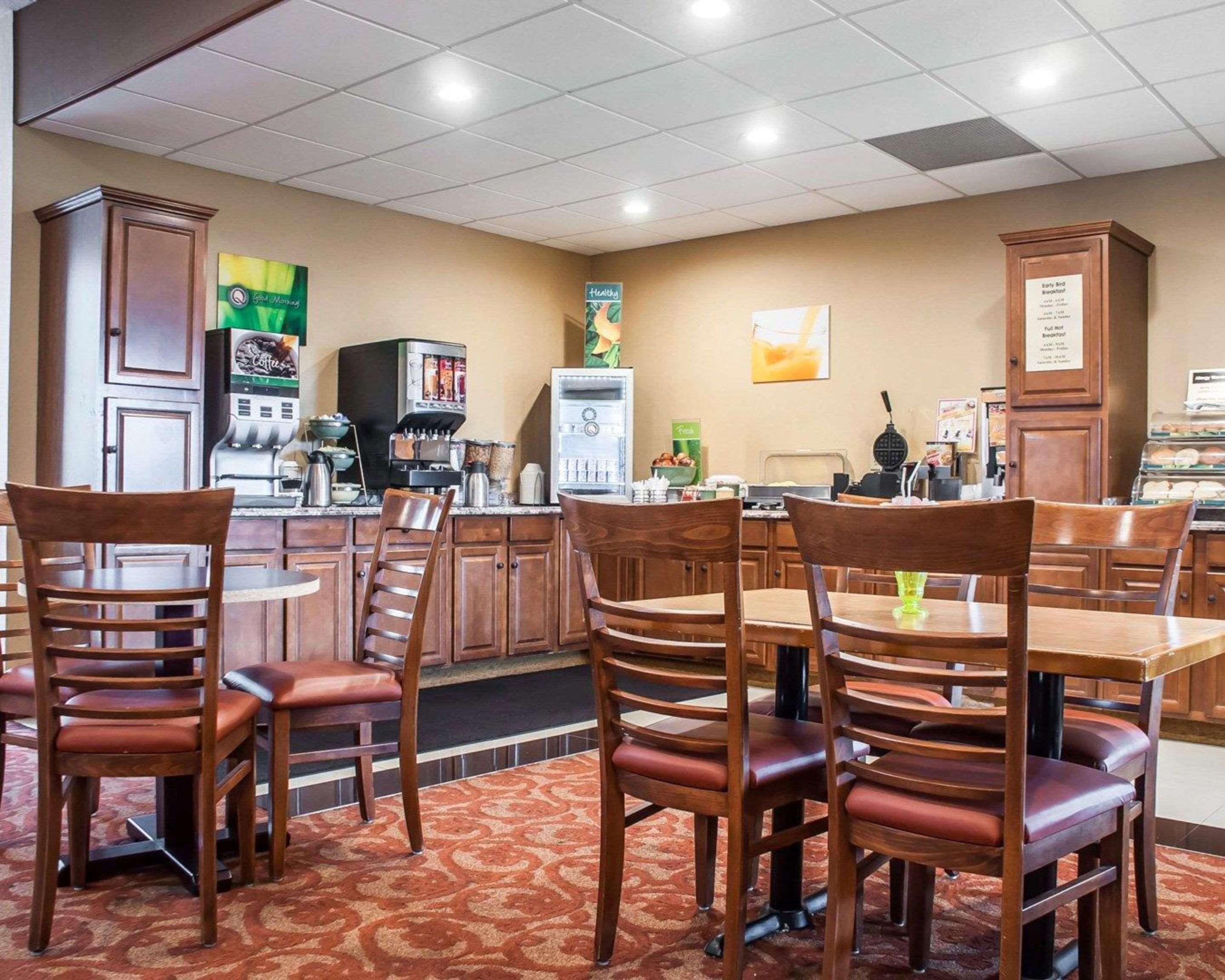 Quality Inn Buffalo Airport Cheektowaga Esterno foto