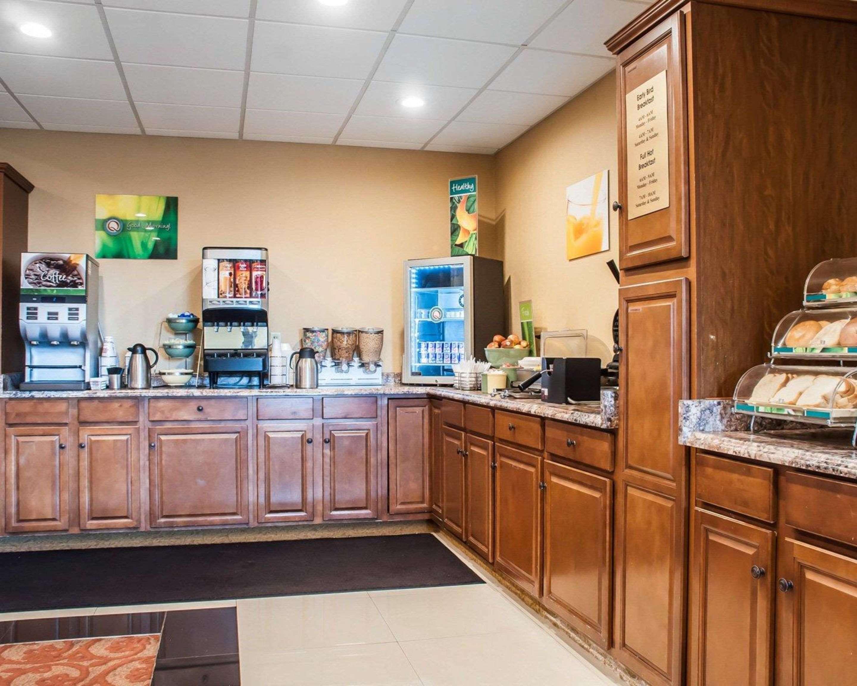 Quality Inn Buffalo Airport Cheektowaga Esterno foto